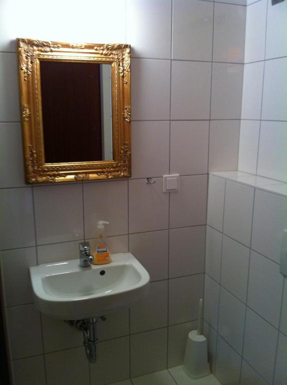 Einzelbett im gemischten Schlafsaal mit 4 Betten